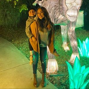 Meet your Posher, Monica